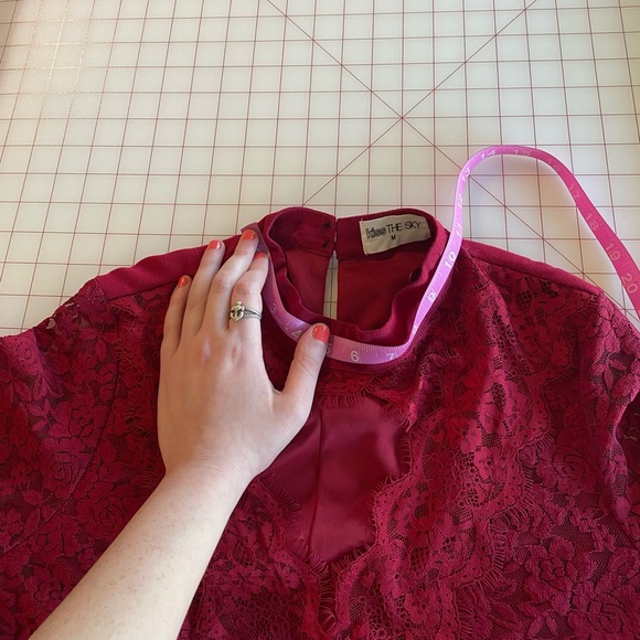 Urban Outfitters Kids the Sky Medium NWT red lace belle sleeve boho flowy dress - Picture 4 of 16